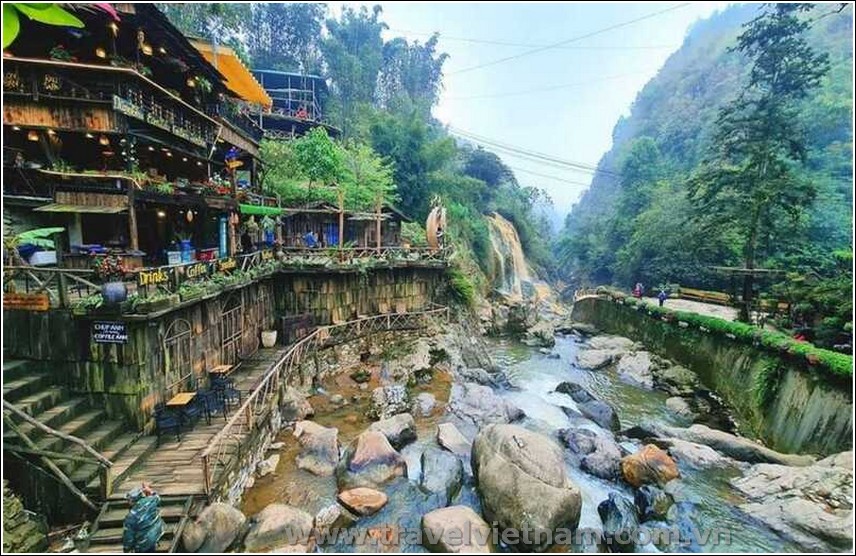 Du Lịch Sapa - Cát Cát - Cầu Kính Rồng Mây - Cây Cô Đơn - Thác Bạc