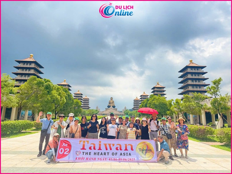 Du Lịch Đài Loan Bay STARLUX AIRLINES